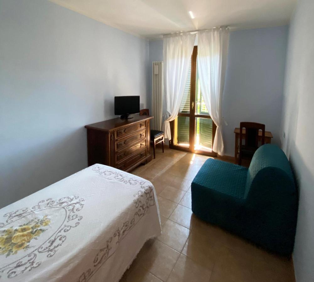 R&B Del Monte Bed and Breakfast Forlì Exteriör bild