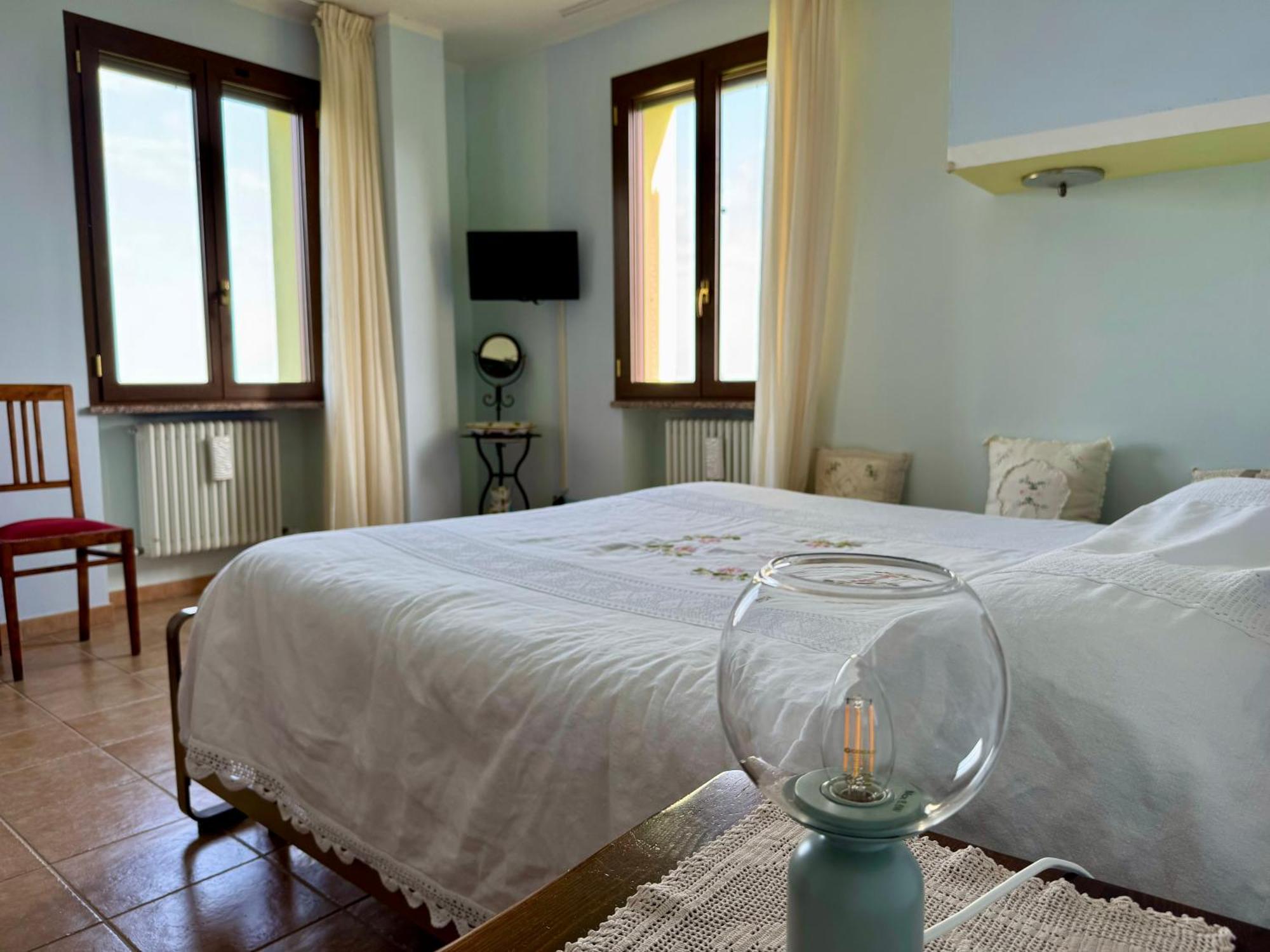 R&B Del Monte Bed and Breakfast Forlì Exteriör bild