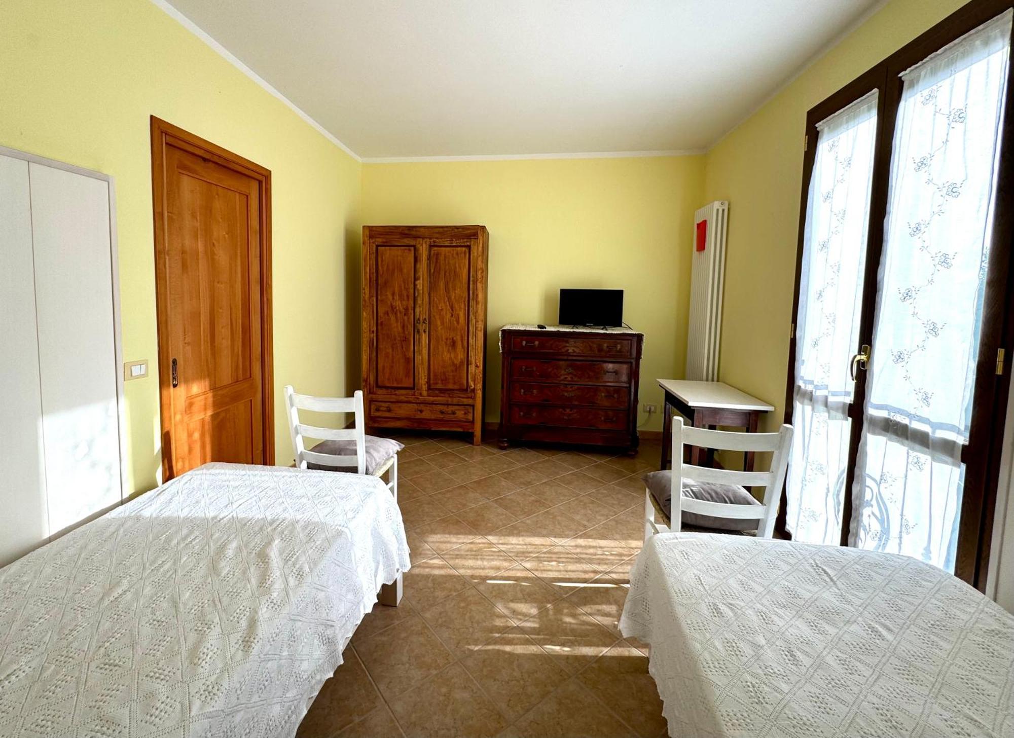 R&B Del Monte Bed and Breakfast Forlì Exteriör bild
