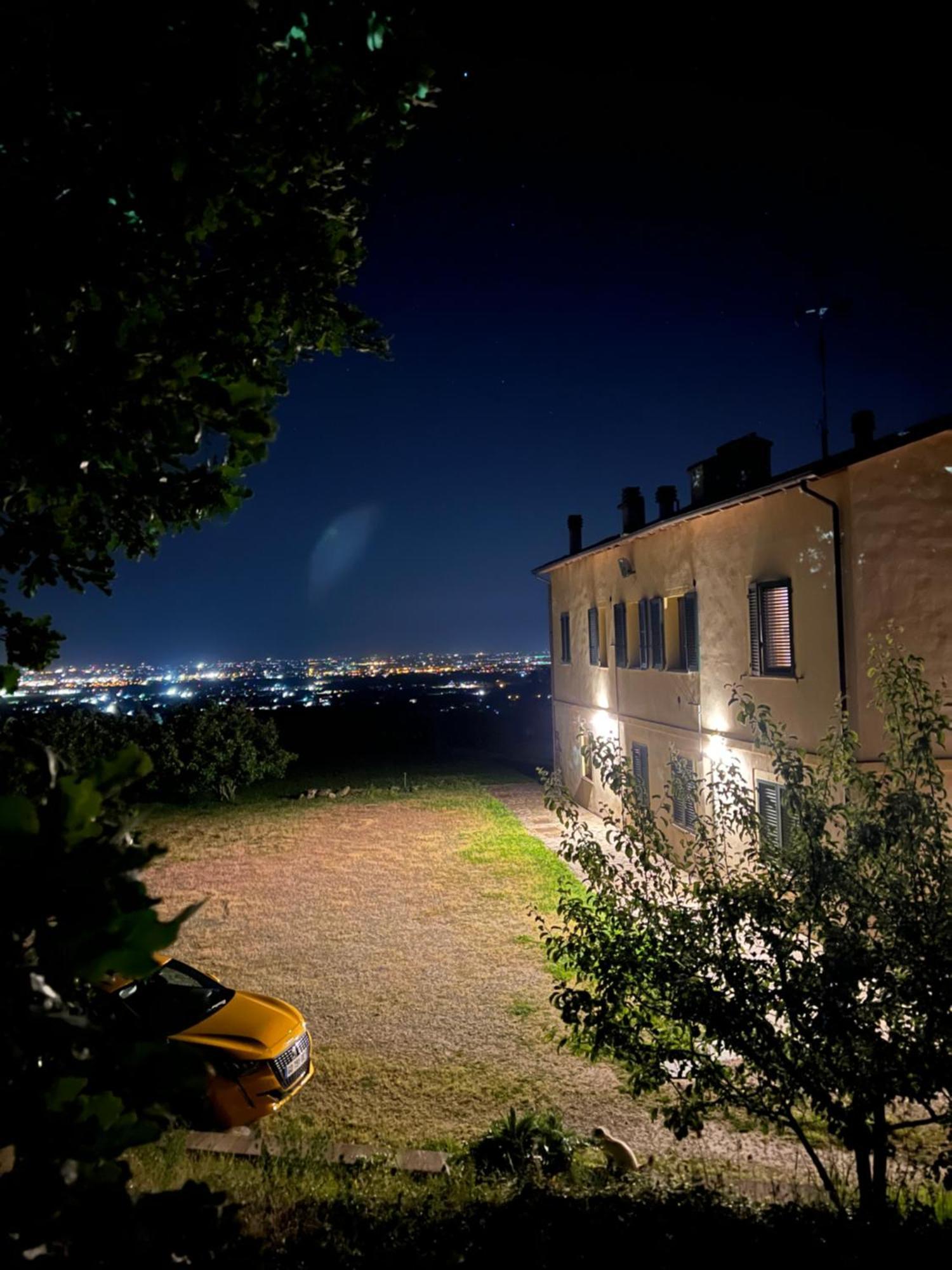 R&B Del Monte Bed and Breakfast Forlì Exteriör bild